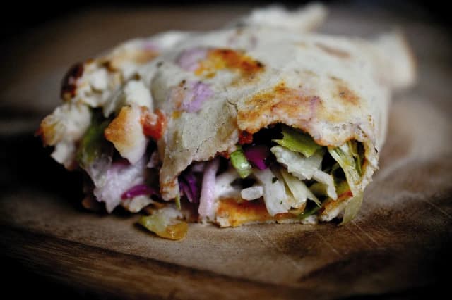 Pizza czy kebab co zdrowsze? Odkryj, co wybierać dla zdrowia Pizza czy kebab co zdrowsze? Odkryj, co wybierać dla zdrowia