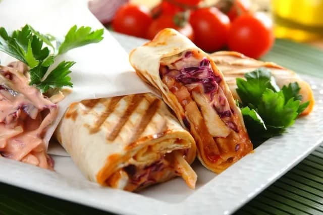 Kebab co to? Odkryj tajemnice tej pysznej potrawy i jej rodzaje Kebab co to? Odkryj tajemnice tej pysznej potrawy i jej rodzaje
