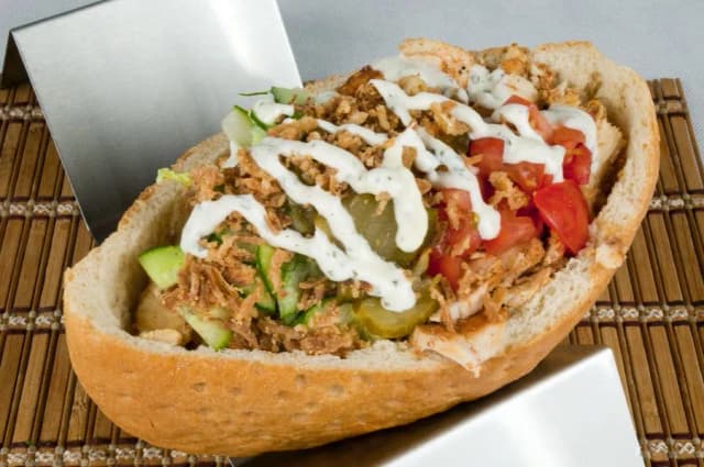 Ile ma kebab kalorii? Sprawdź, ile naprawdę zjesz! Ile ma kebab kalorii? Sprawdź, ile naprawdę zjesz!