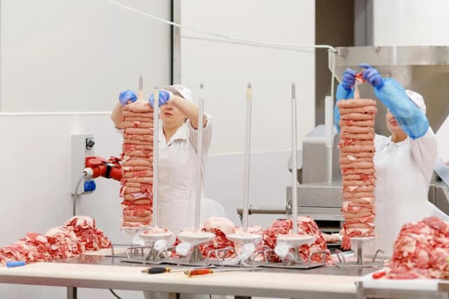 Gdzie kupić mięso na kebab: najlepsze miejsca i jakość, które zachwycą Gdzie kupić mięso na kebab: najlepsze miejsca i jakość, które zachwycą